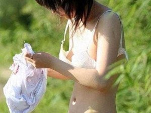 张筱雨大胆人体艺术写真集，展现女性魅力与艺术的完美结合